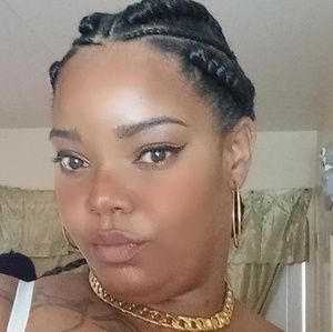 Meet your Posher, Cherish